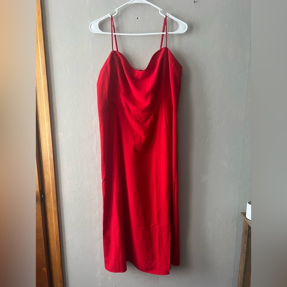 Abercrombie & Fitch Dresses & Skirts - Abercrombie and Fitch Red MIDI Dress Size Large Petite